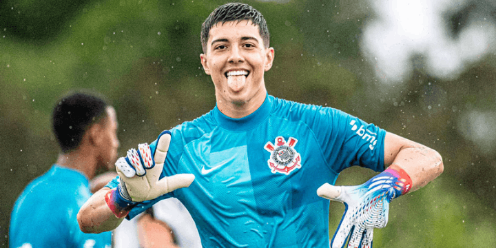 Siapa Arthur Borghi, Mengenal Sang Tembok dari Brasil